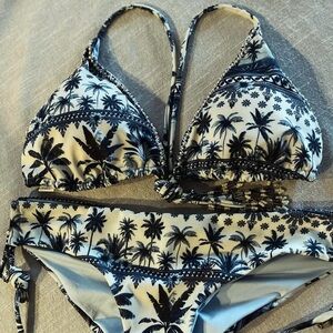 SEASIDE SWAG BIKINI SET Size: Large